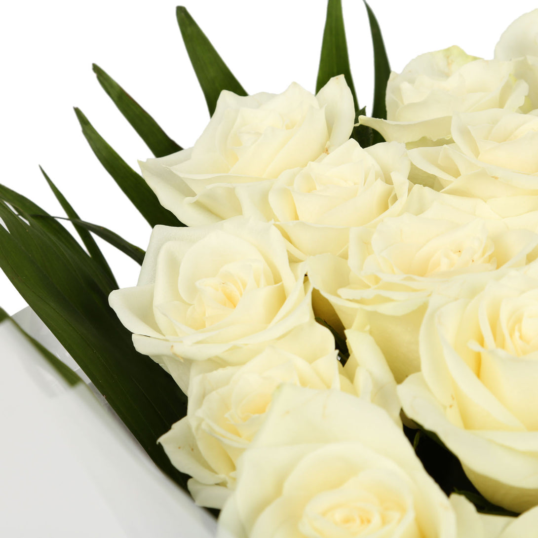 Order 20 White Roses 20 White Roses Bouquet – Bouquetsbypost