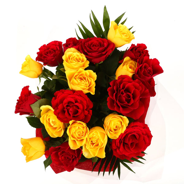 20 Blush Yellow & Red & Roses